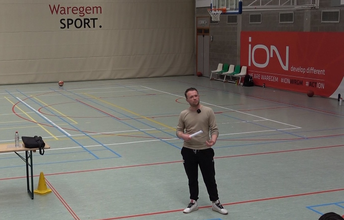 Thumbnail Full court defense (Ned) versie Waregem